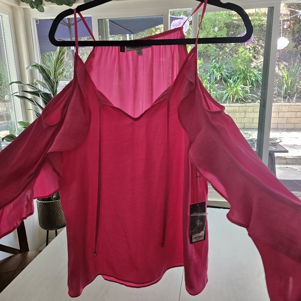 NWT Hot Pink Gorgeous flowy Top. Shoulder showing. Silver buttons.